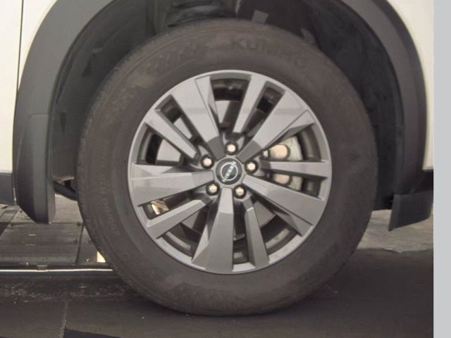 Certified 2025 Nissan Pathfinder SV w/ SV Premium Package FWD image 7