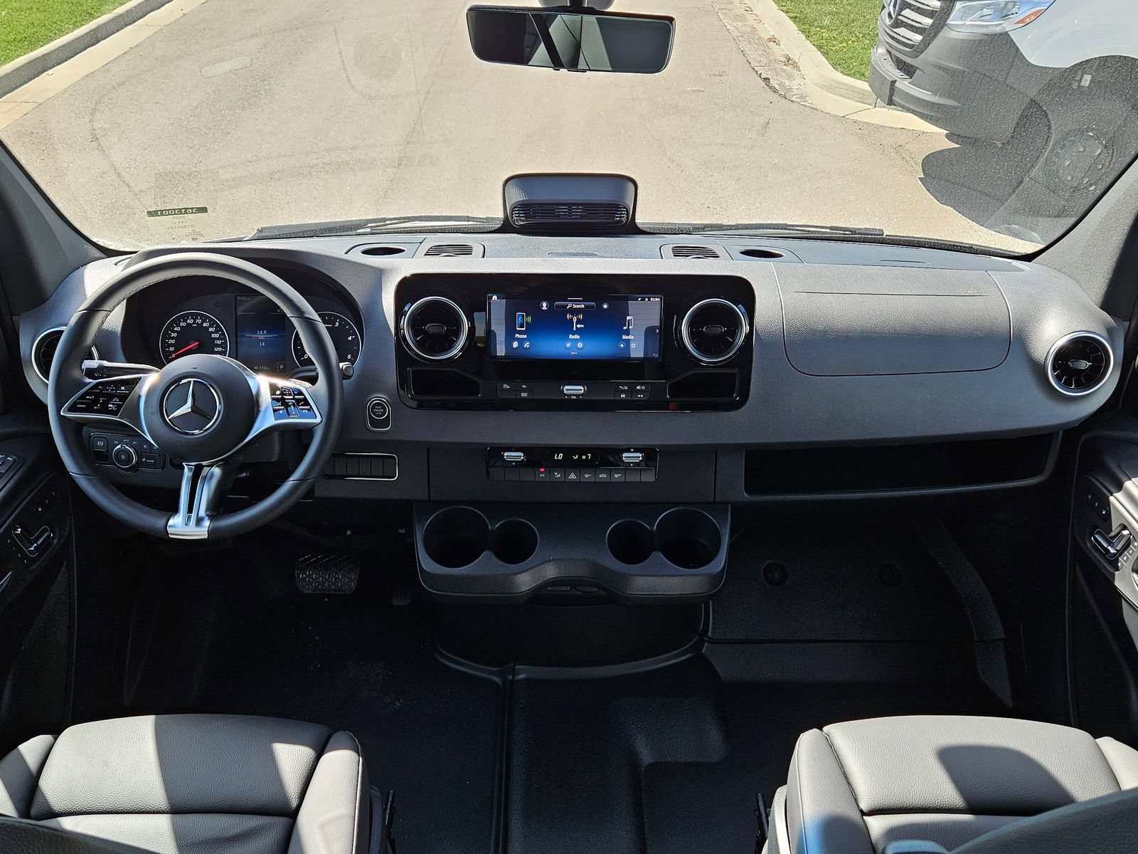 New 2025 Mercedes-Benz Sprinter 2500 image 15