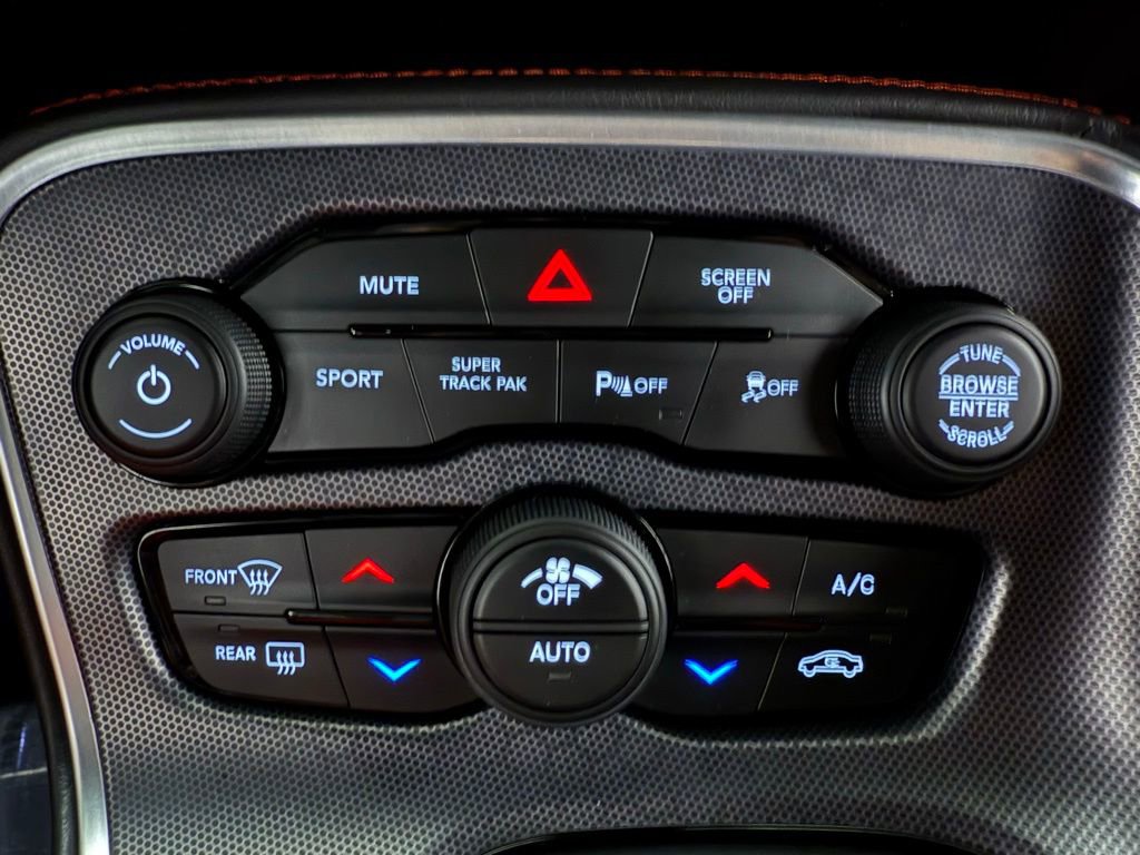 Used 2018 Dodge Challenger R/T Scat Pack w/ Leather Interior Group image 22