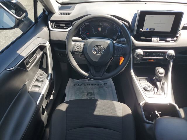 Used 2024 Toyota RAV4 LE image 15