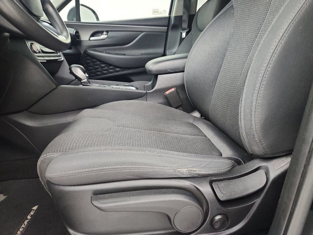 Used 2020 Hyundai Santa Fe SE AWD/4WD image 4