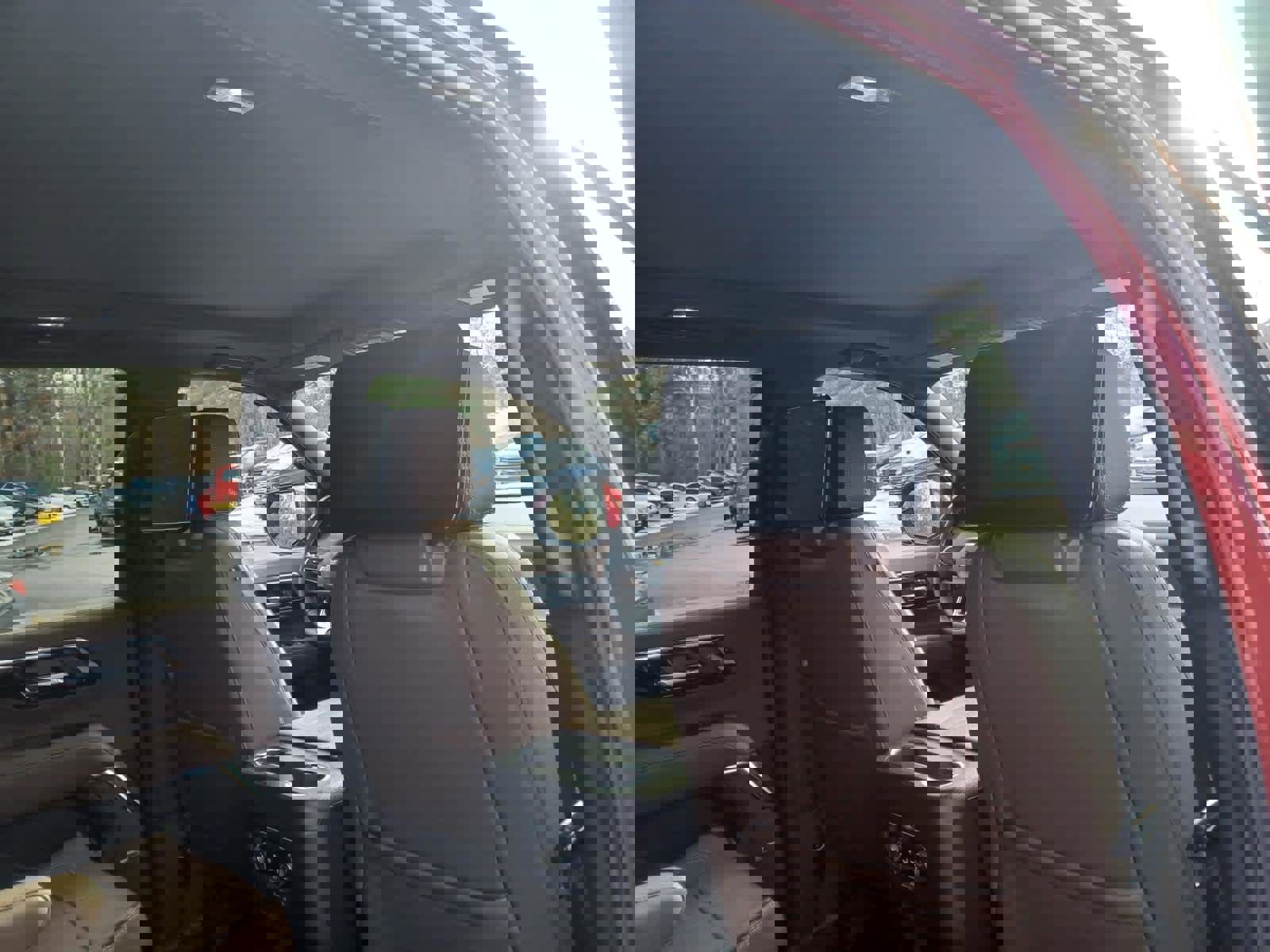 Used 2025 Chevrolet Tahoe High Country image 29