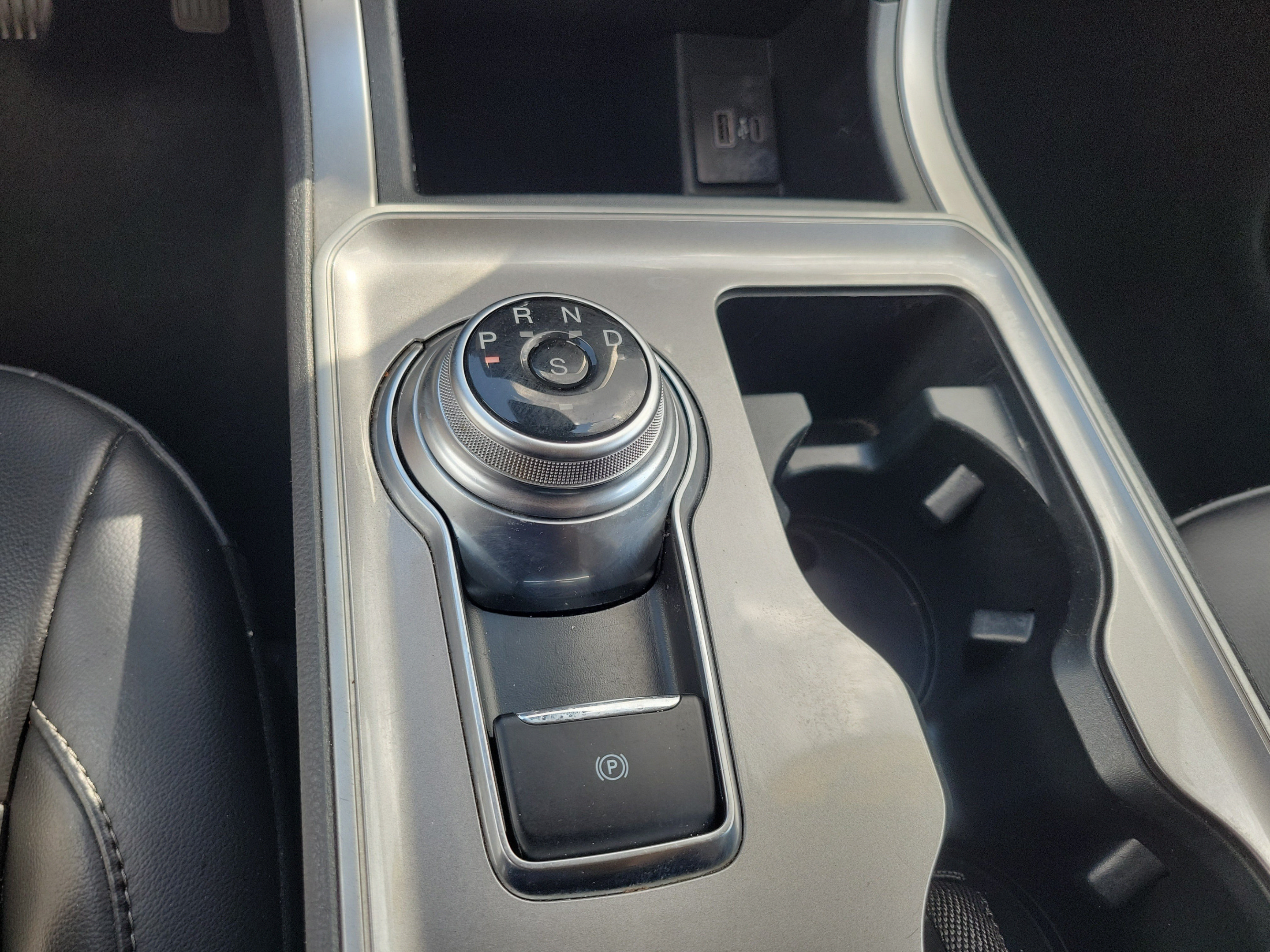 Used 2024 Ford Edge SEL AWD/4WD image 30
