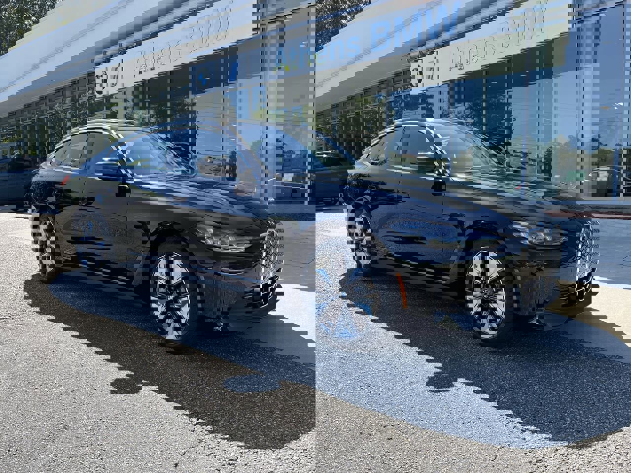 Used 2025 BMW i4 eDrive40 w/ Parking Assistance Package image 2