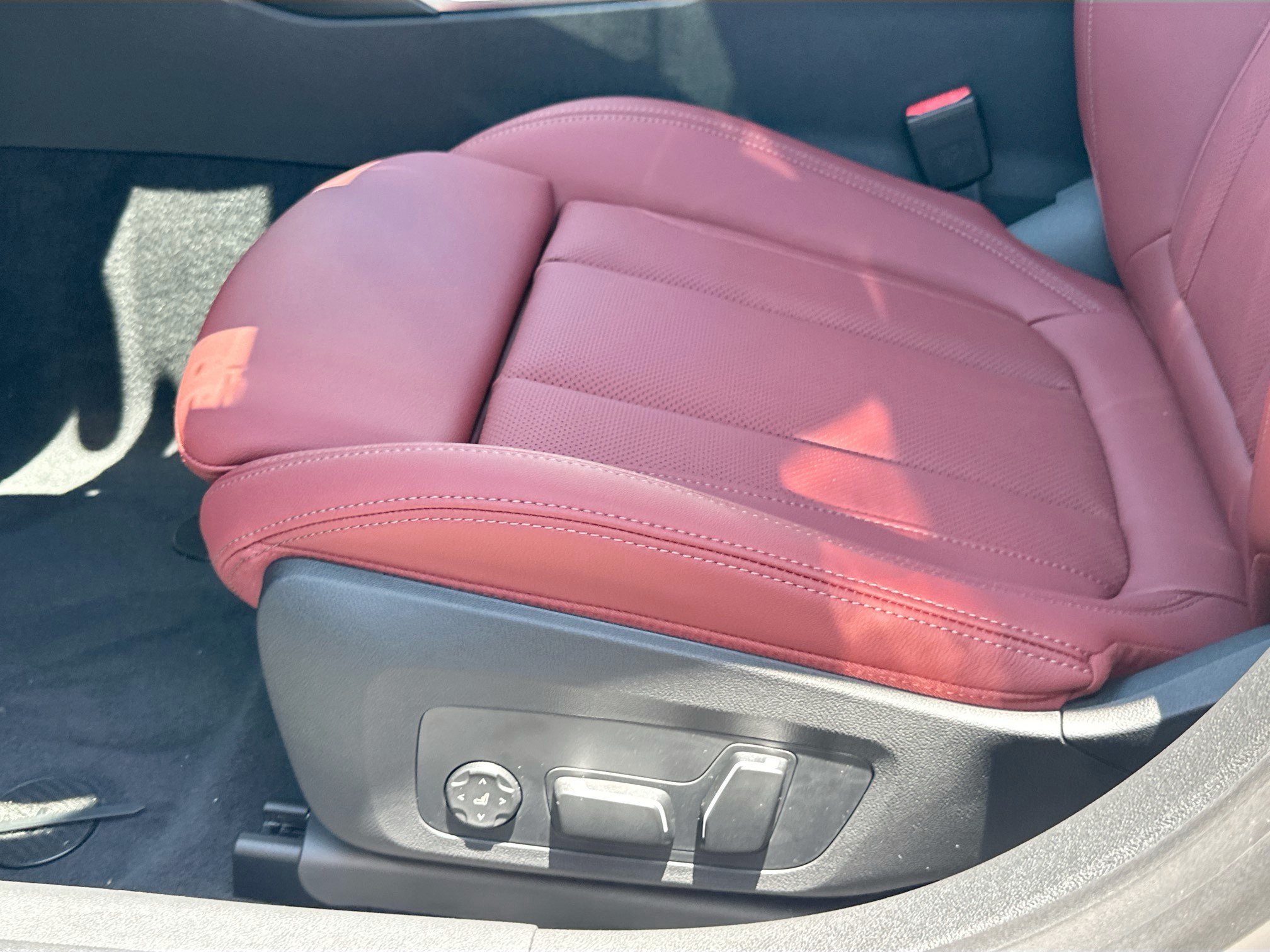 Certified 2025 BMW i4 eDrive40 w/ Parking Assistance Package RWD image 16