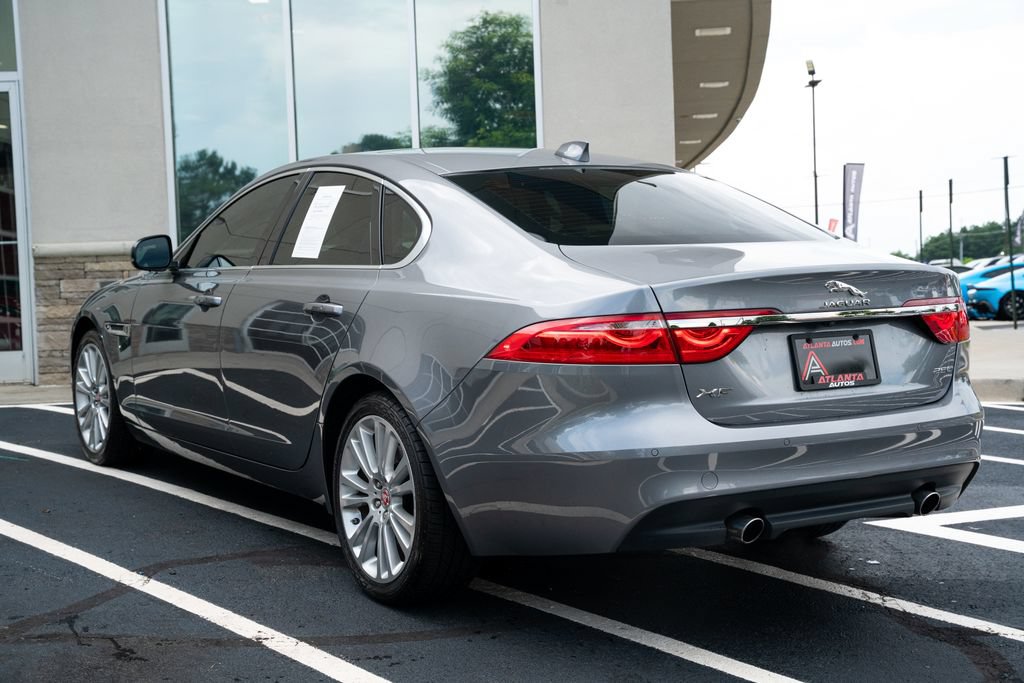 Used 2020 Jaguar XF Premium RWD image 16