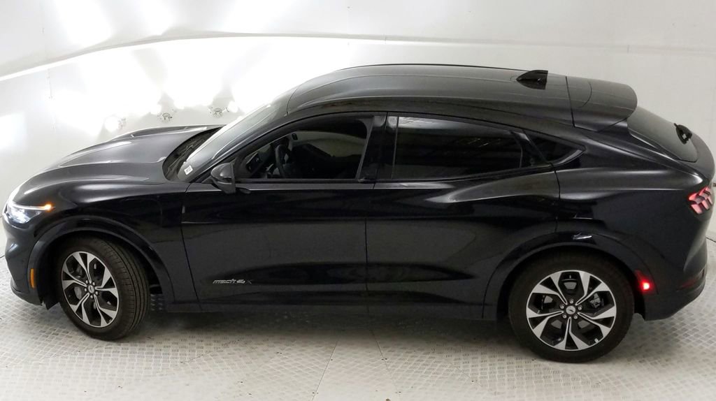 New 2023 Ford Mustang Mach-E Premium image 18