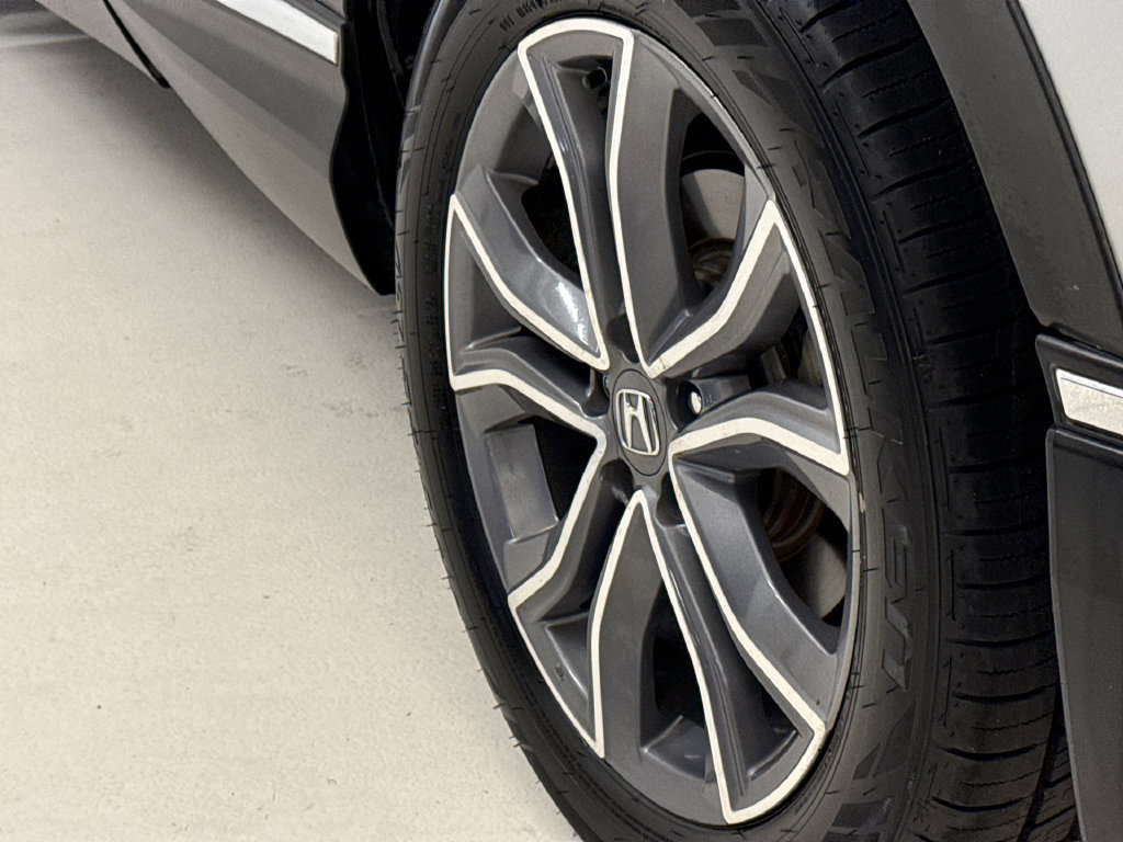 Used 2022 Honda CR-V Touring image 11