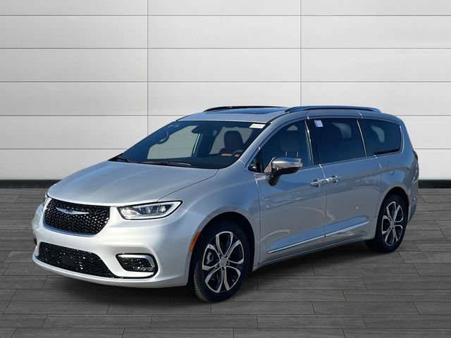 New 2026 Chrysler Pacifica Pinnacle w/ Trailer Tow Group FWD image 7