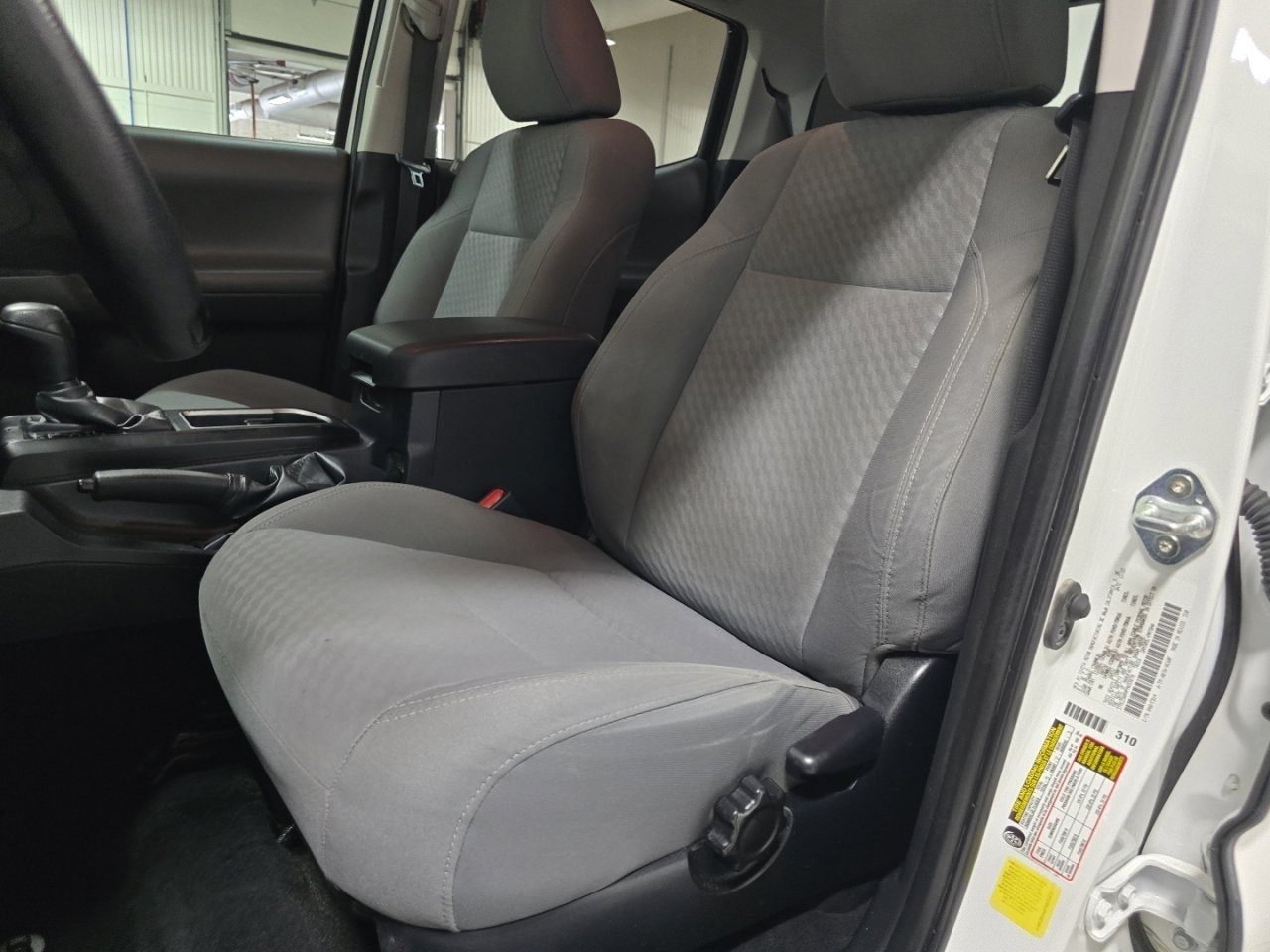 Certified 2023 Toyota Tacoma SR AWD/4WD image 25