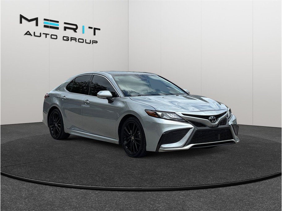 Used 2023 Toyota Camry XSE w/ Navigation Package FWD image 1