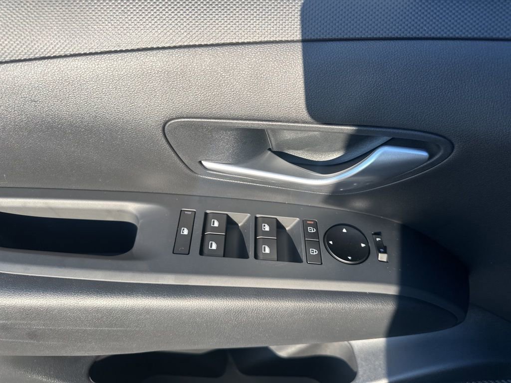 New 2026 Hyundai Tucson SE image 23