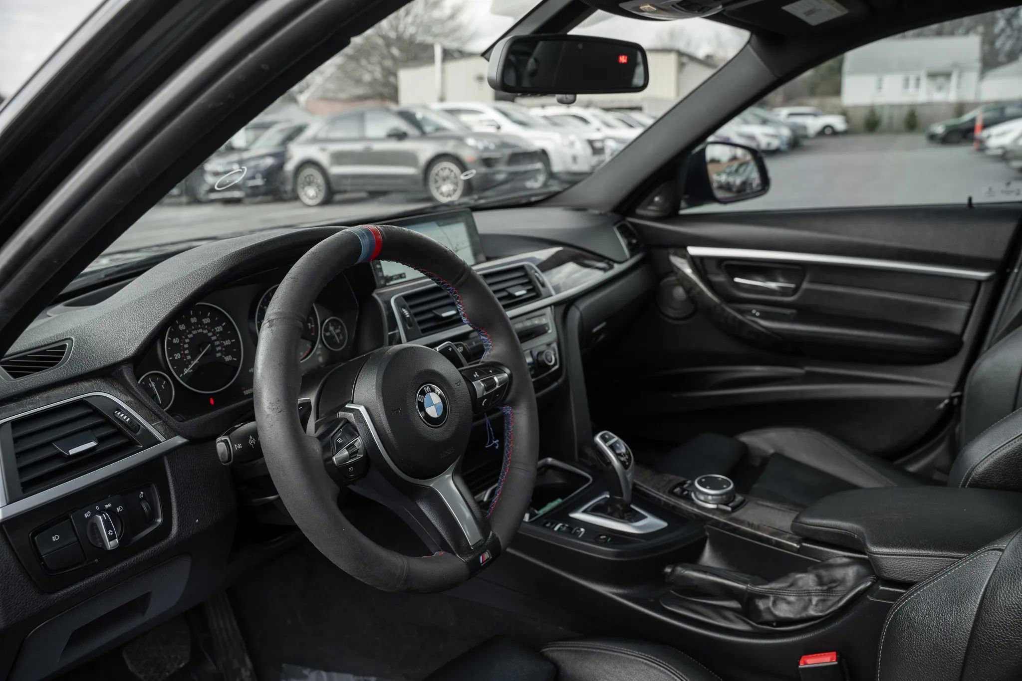 Used 2017 BMW 340i xDrive Sedan AWD/4WD image 6