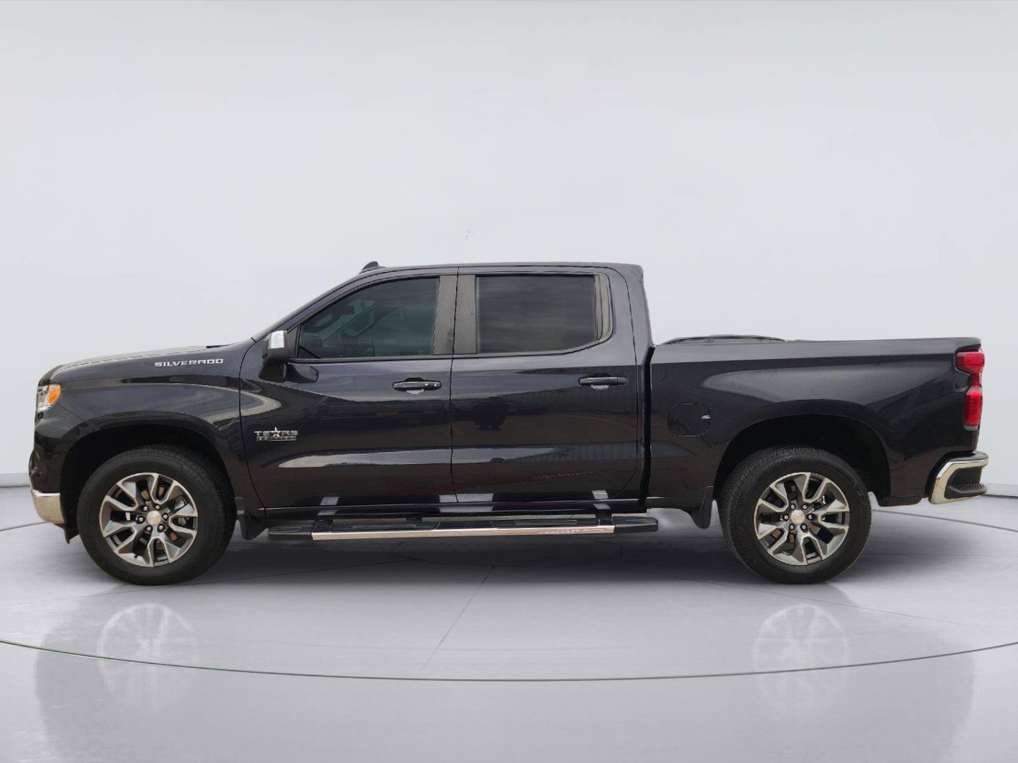 Used 2024 Chevrolet Silverado 1500 LT w/ Texas Edition Plus RWD image 4