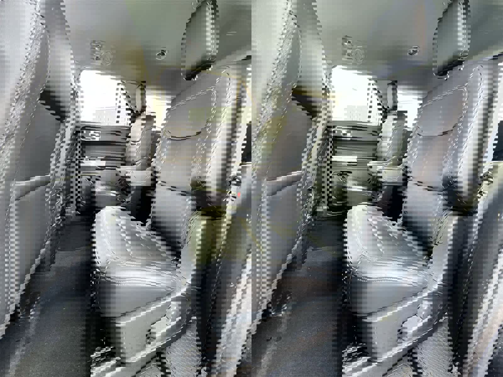 Used 2023 Ford Explorer XLT w/ Equipment Group 202A image 19