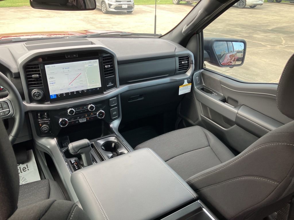 New 2025 Ford F150 XLT w/ Equipment Group 302A MID image 19