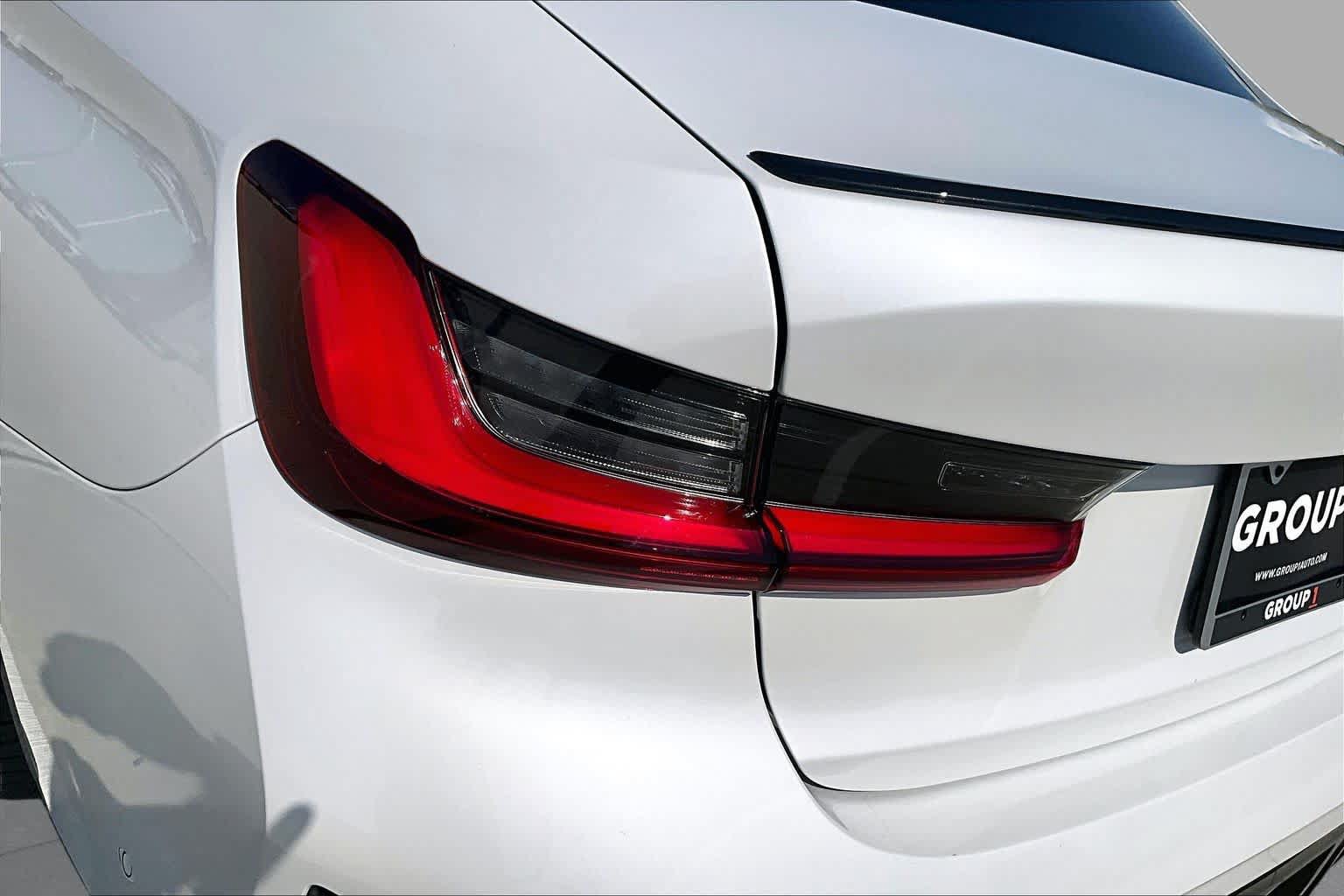 Used 2025 BMW M340i w/ Premium Package RWD image 27