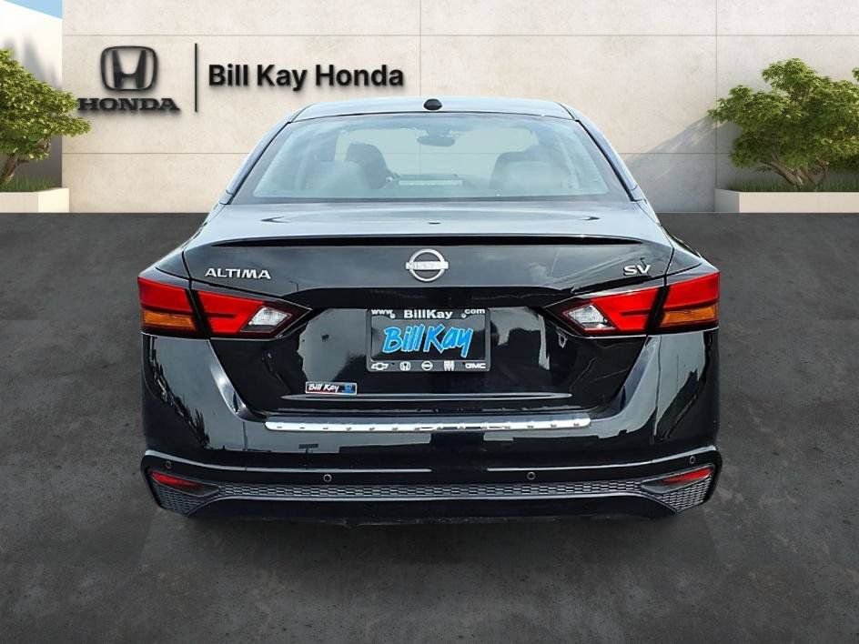 Used 2023 Nissan Altima 2.5 SV FWD image 4