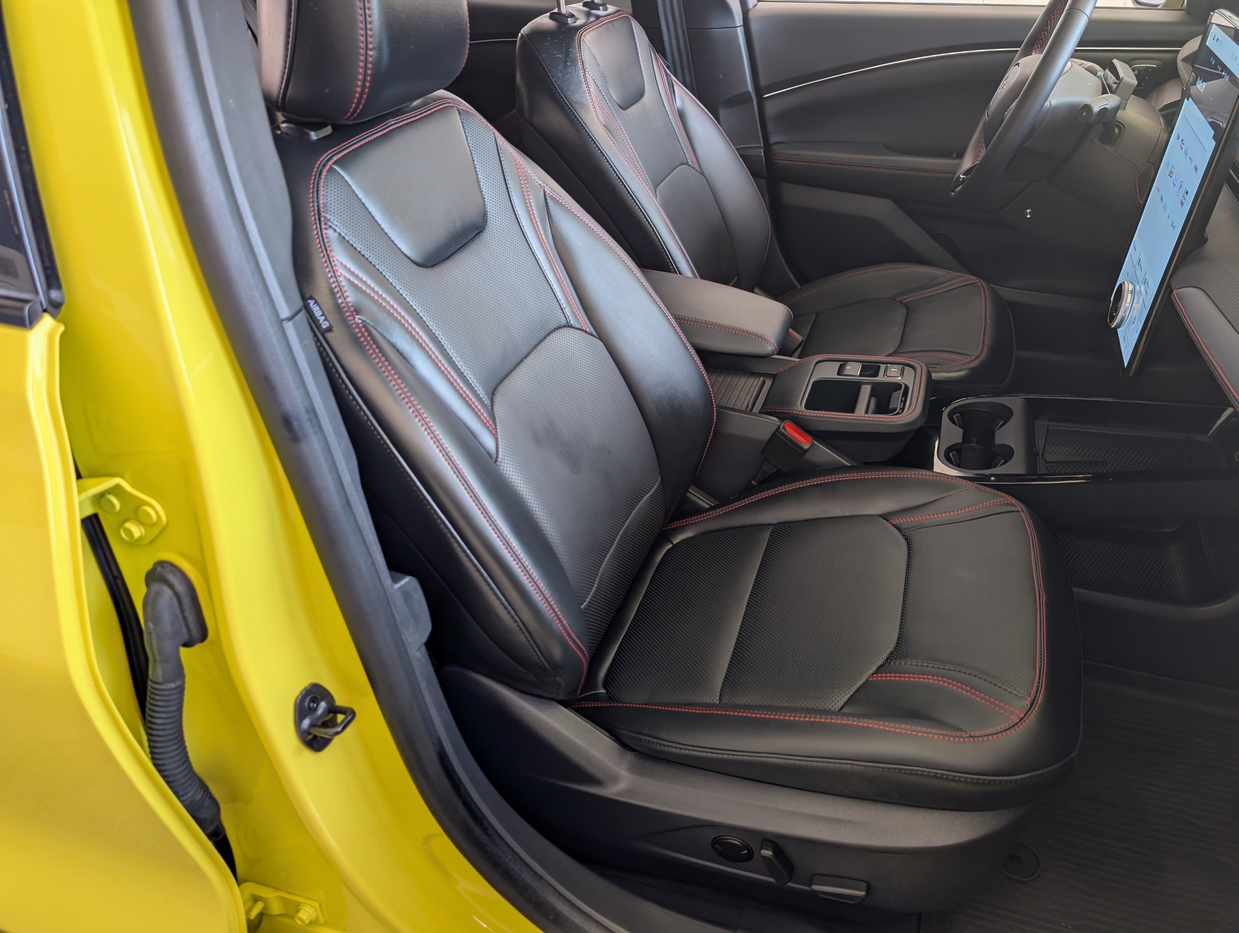 Used 2025 Ford Mustang Mach-E Premium w/ Sport Appearance Package RWD image 21