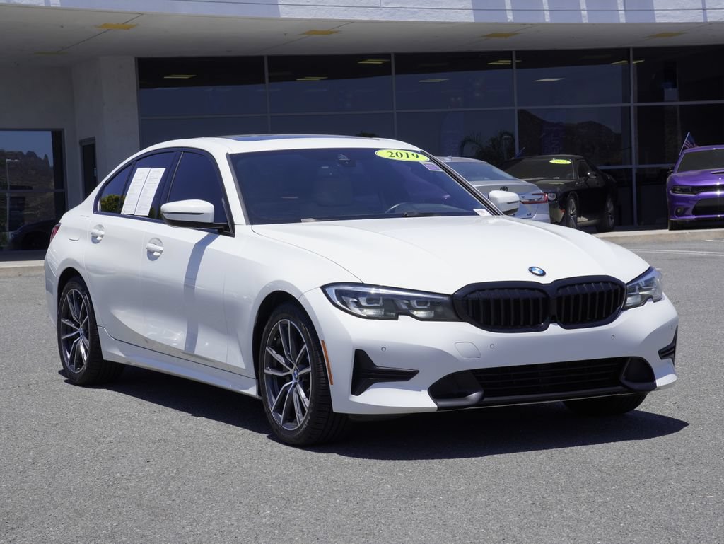Used 2019 BMW 330i Sedan w/ Driving Assistance Package RWD video 2