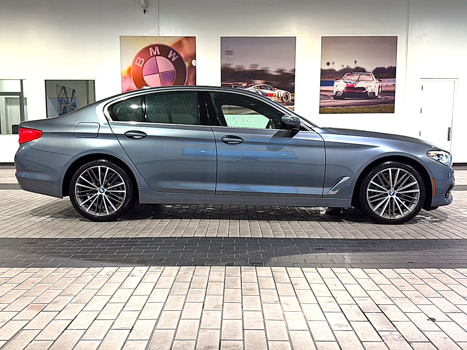 Used 2020 BMW 540i xDrive w/ Premium Package AWD/4WD image 5