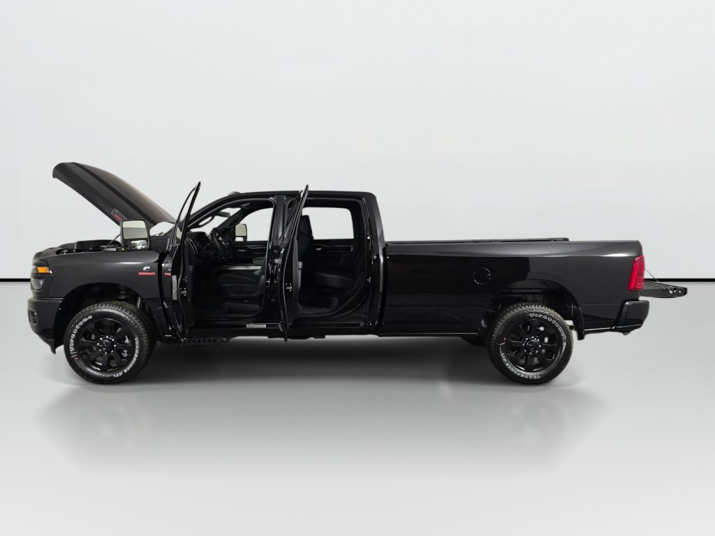 New 2026 RAM 3500 Big Horn AWD/4WD image 10