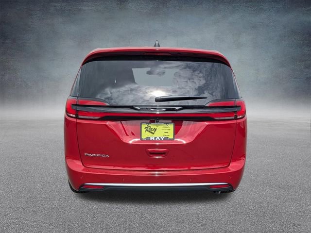New 2027 Chrysler Pacifica Select FWD image 4