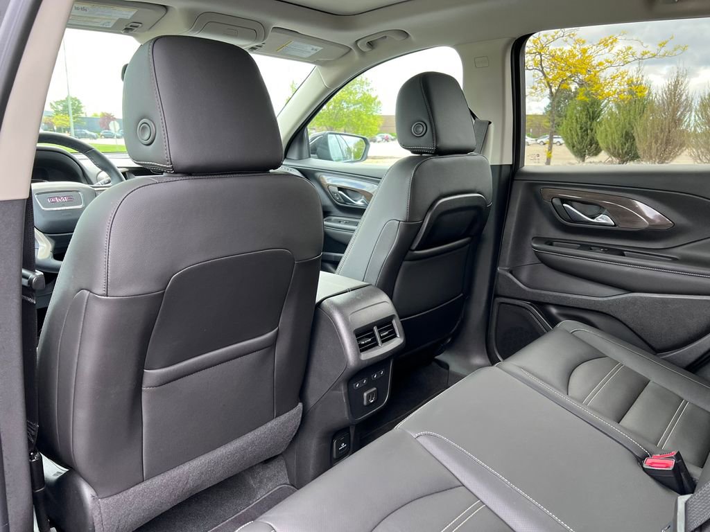 Used 2023 GMC Terrain Denali w/ Black Diamond Edition AWD/4WD image 32