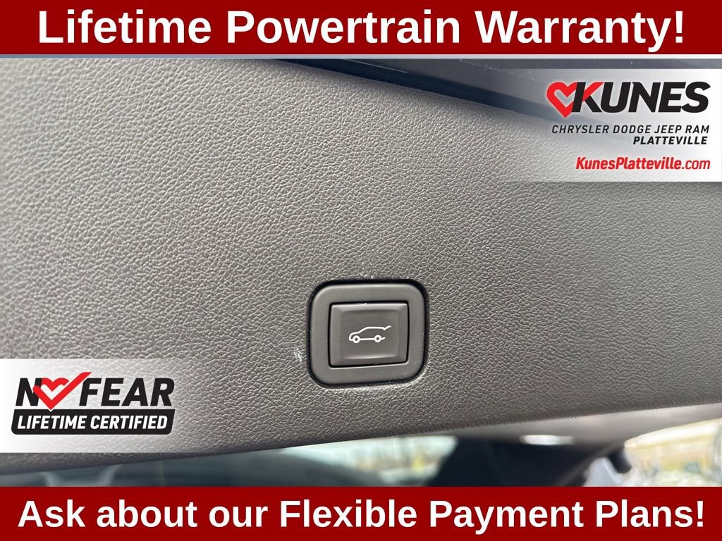 Used 2024 Cadillac XT6 Sport w/ Technology Package AWD/4WD image 42