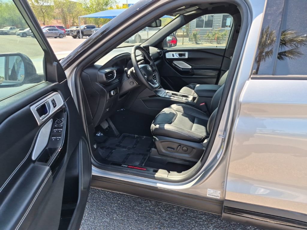 Used 2023 Ford Explorer ST w/ Equipment Group 401A AWD/4WD image 11