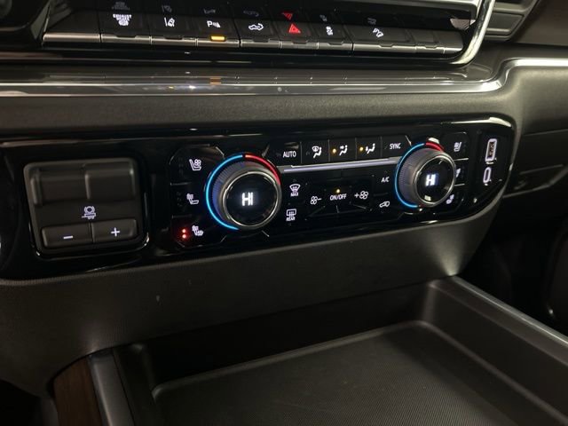 Used 2024 Chevrolet Silverado 3500 High Country w/ High Country Premium Package image 20