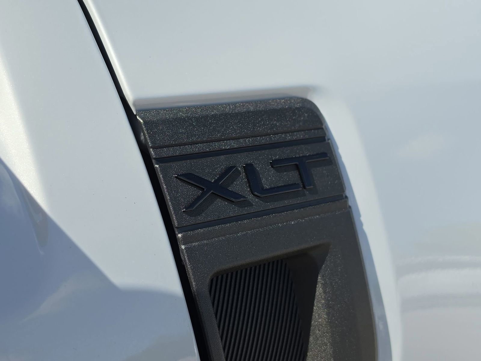 Used 2025 Ford Maverick XLT w/ XLT Luxury Package image 16