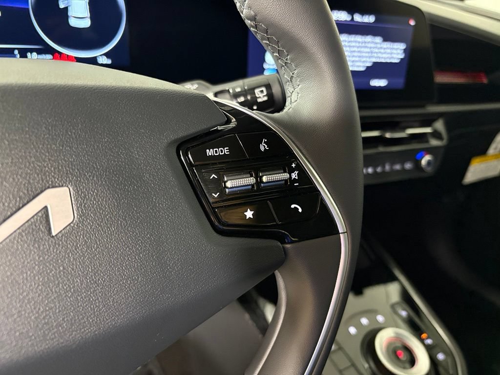 New 2026 Kia Niro Wind FWD image 22