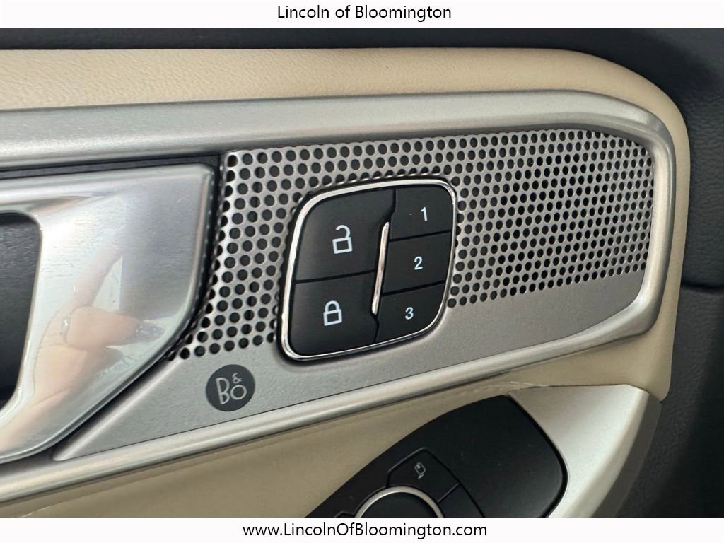 Used 2023 Ford Explorer Limited w/ Equipment Group 301A image 45