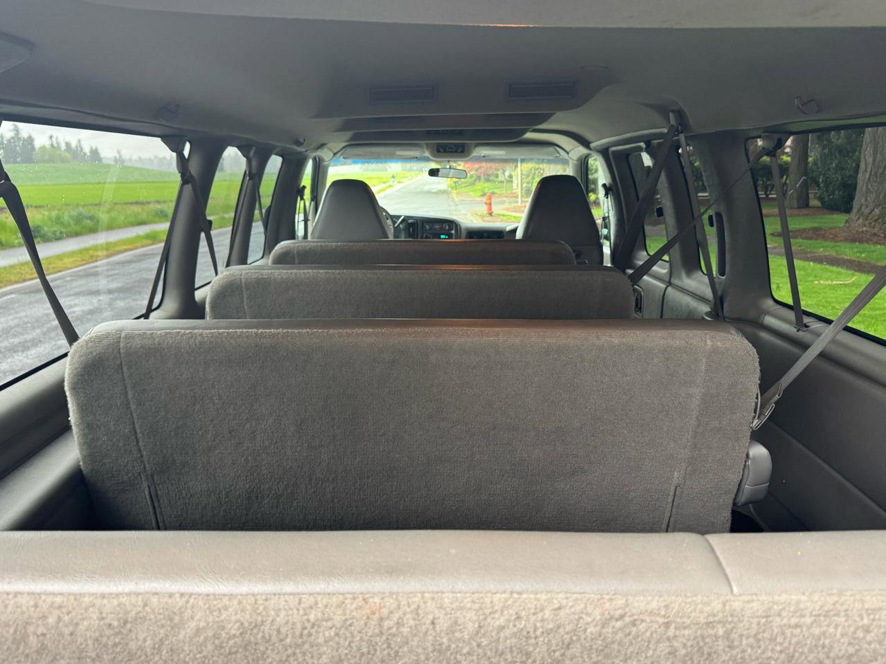 Used 2000 GMC Savana 3500 Extended Passenger image 31