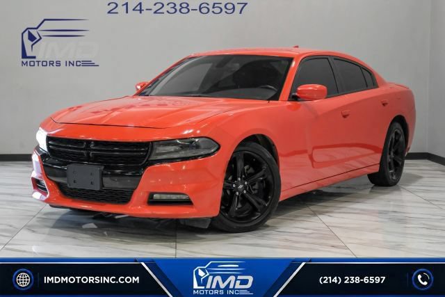 Used 2017 Dodge Charger R/T RWD image 2