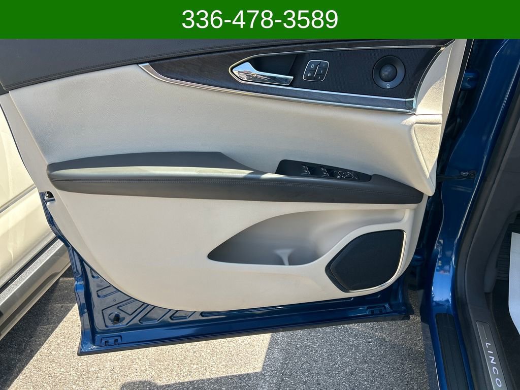 Used 2020 Lincoln Nautilus Reserve w/ Equipment Group 201A FWD image 10