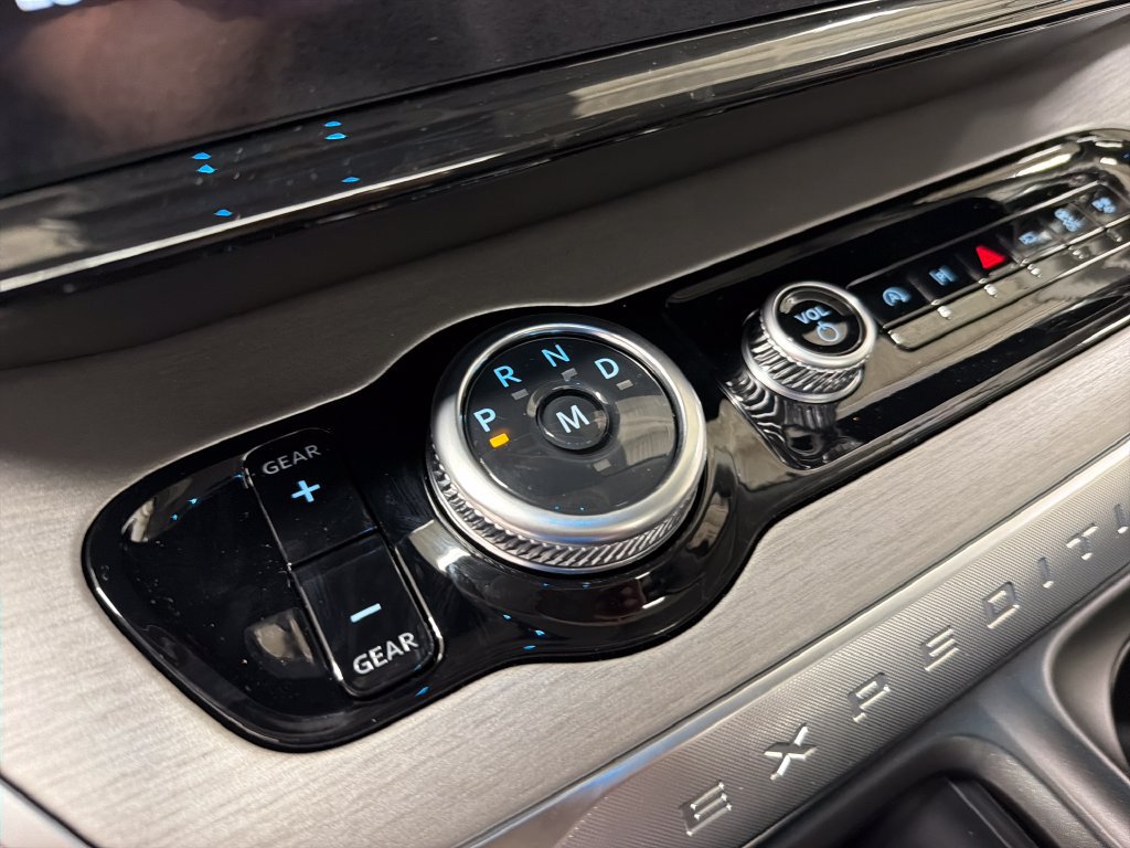 New 2027 Ford Expedition Max Platinum w/ Driver's Package RWD image 28