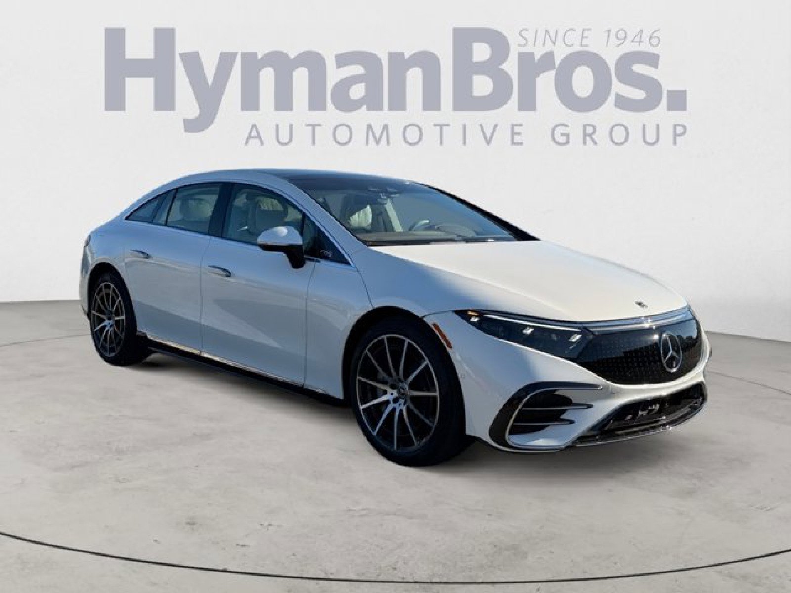 Used 2022 Mercedes-Benz EQS 580 4MATIC Sedan image 1