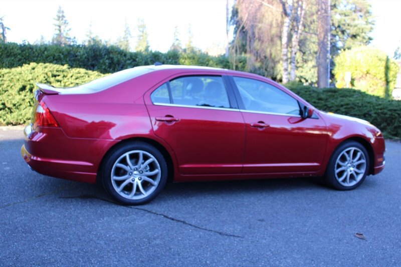 Used 2010 Ford Fusion SEL FWD image 3