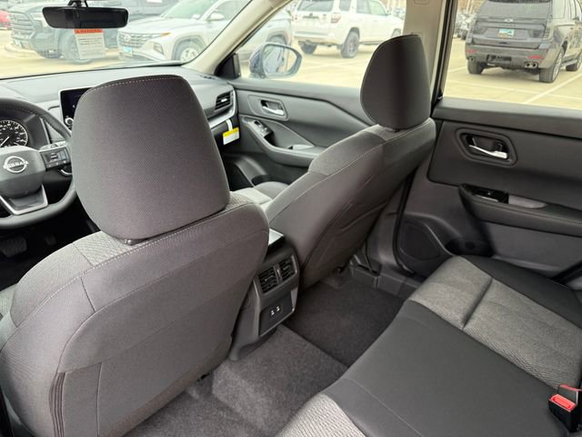 Used 2026 Nissan Rogue SV image 26