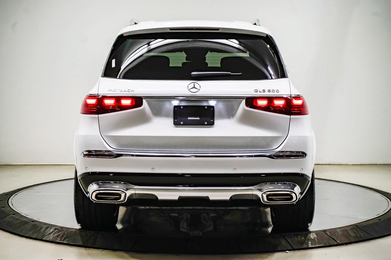 New 2026 Mercedes-Benz Maybach GLS 600 4MATIC image 3