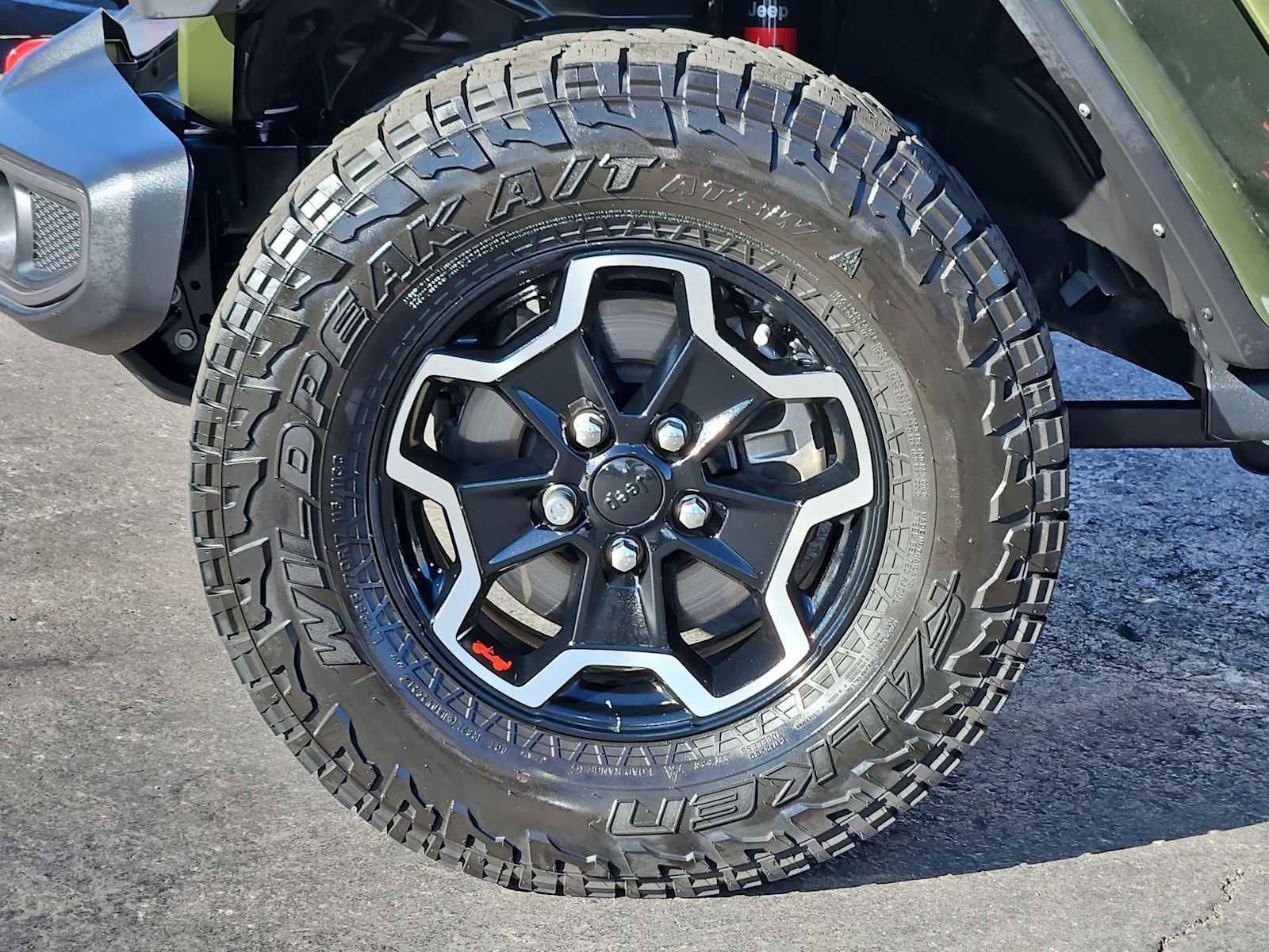 Used 2022 Jeep Gladiator Rubicon w/ LED Lighting Group image 26