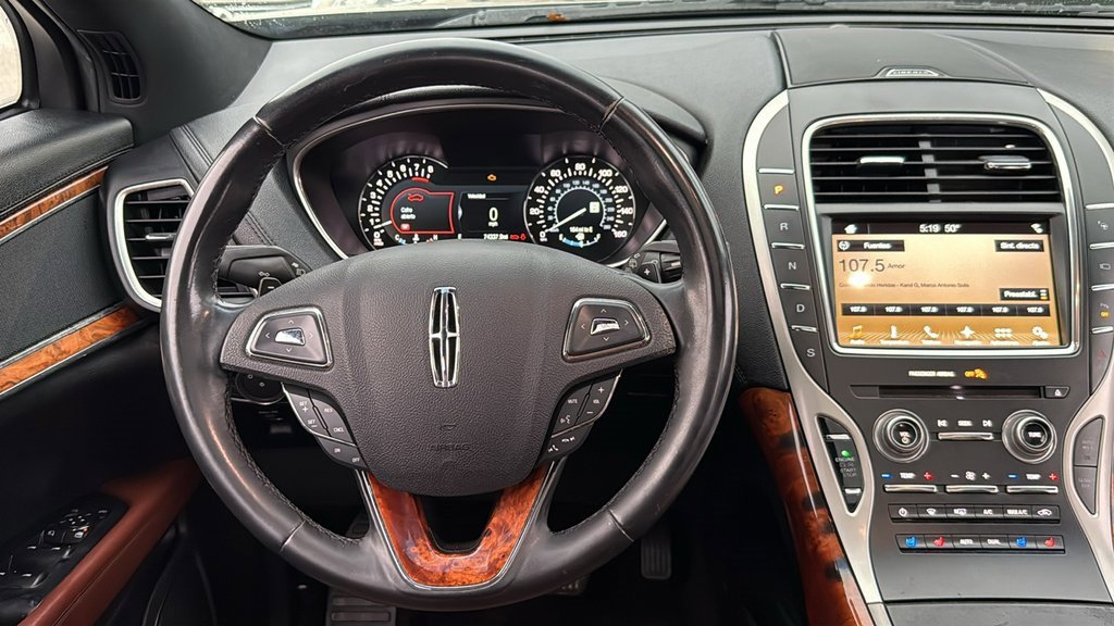 Used 2017 Lincoln MKX Reserve image 22