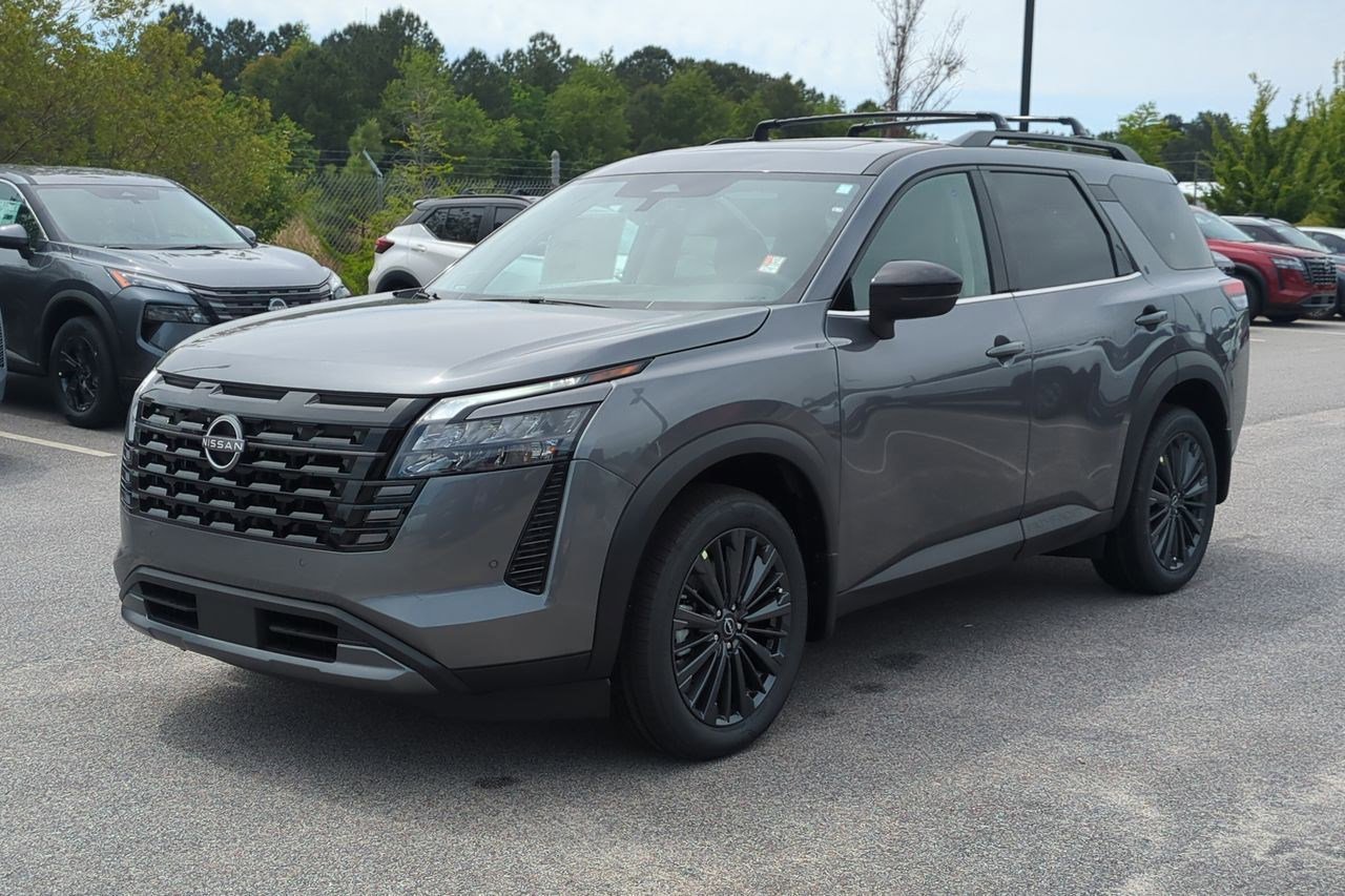 New 2026 Nissan Pathfinder SL FWD image 8