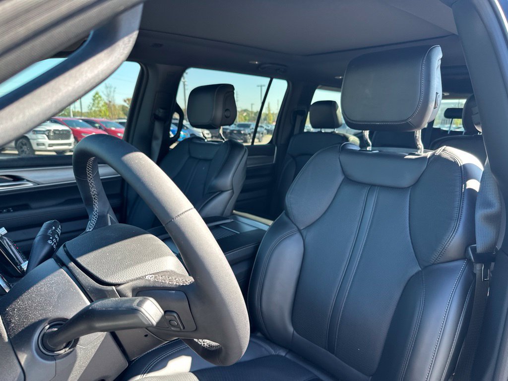 New 2026 Jeep Grand Wagoneer Limited w/ Premium Group II AWD/4WD image 43