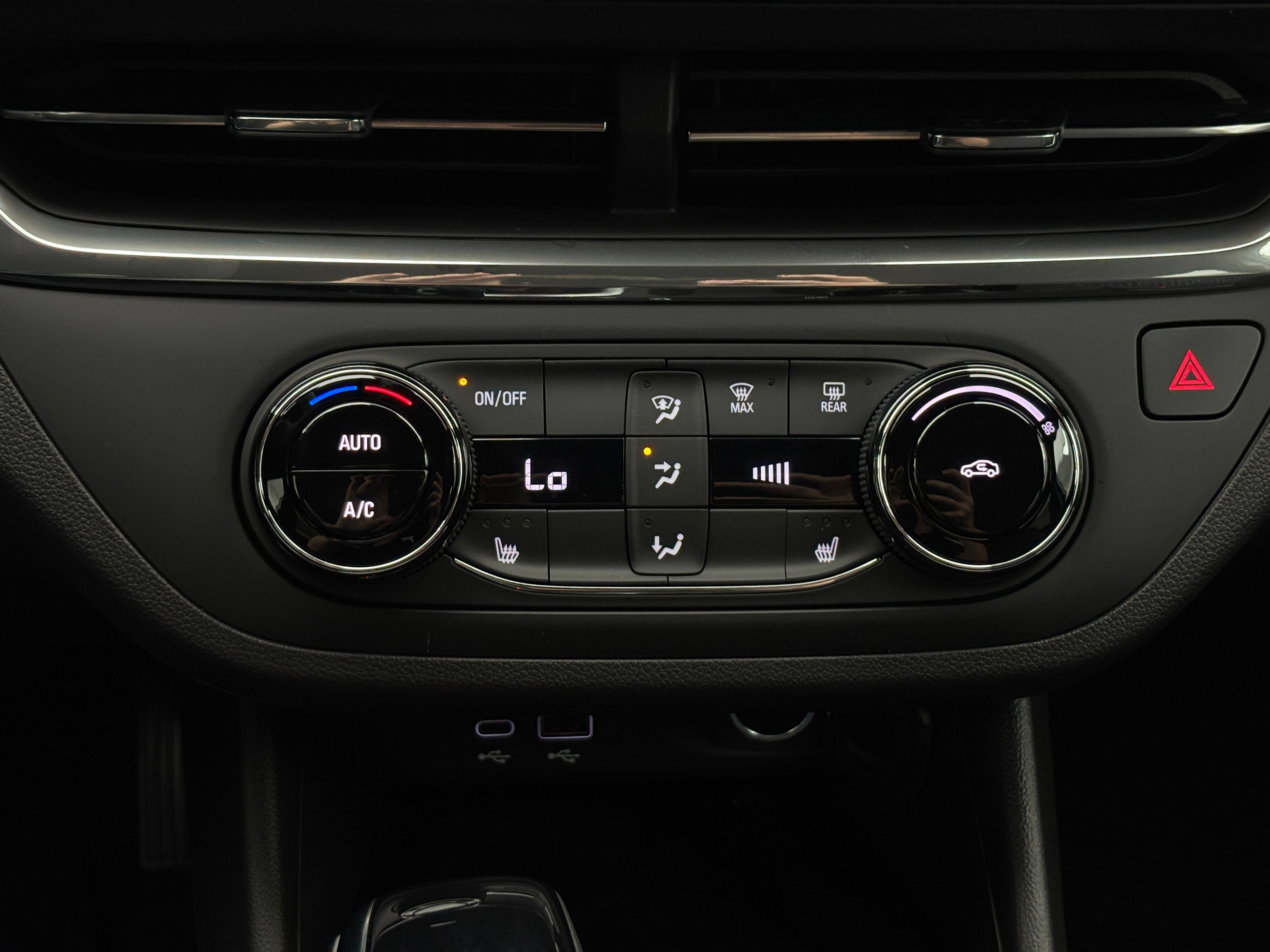 New 2026 Buick Envista Sport Touring w/ Convenience I Package FWD image 25