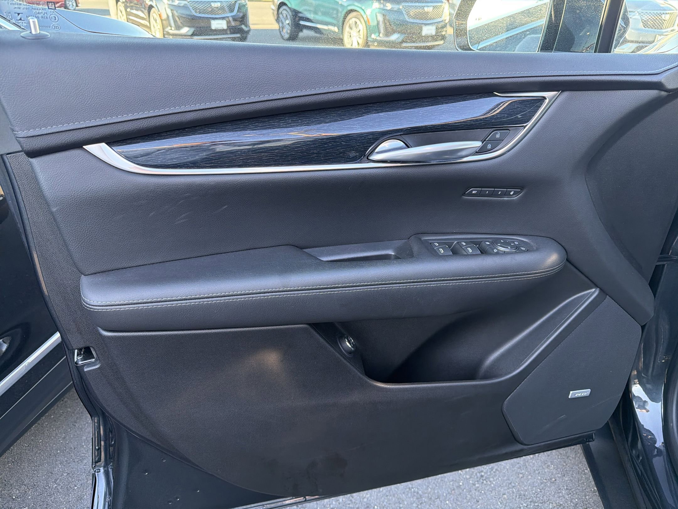 Certified 2022 Cadillac XT5 Premium Luxury image 9