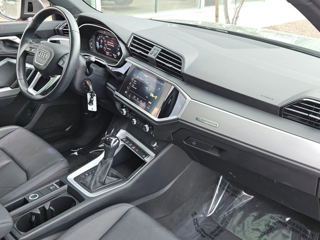 Used 2022 Audi Q3 2.0T Premium image 21