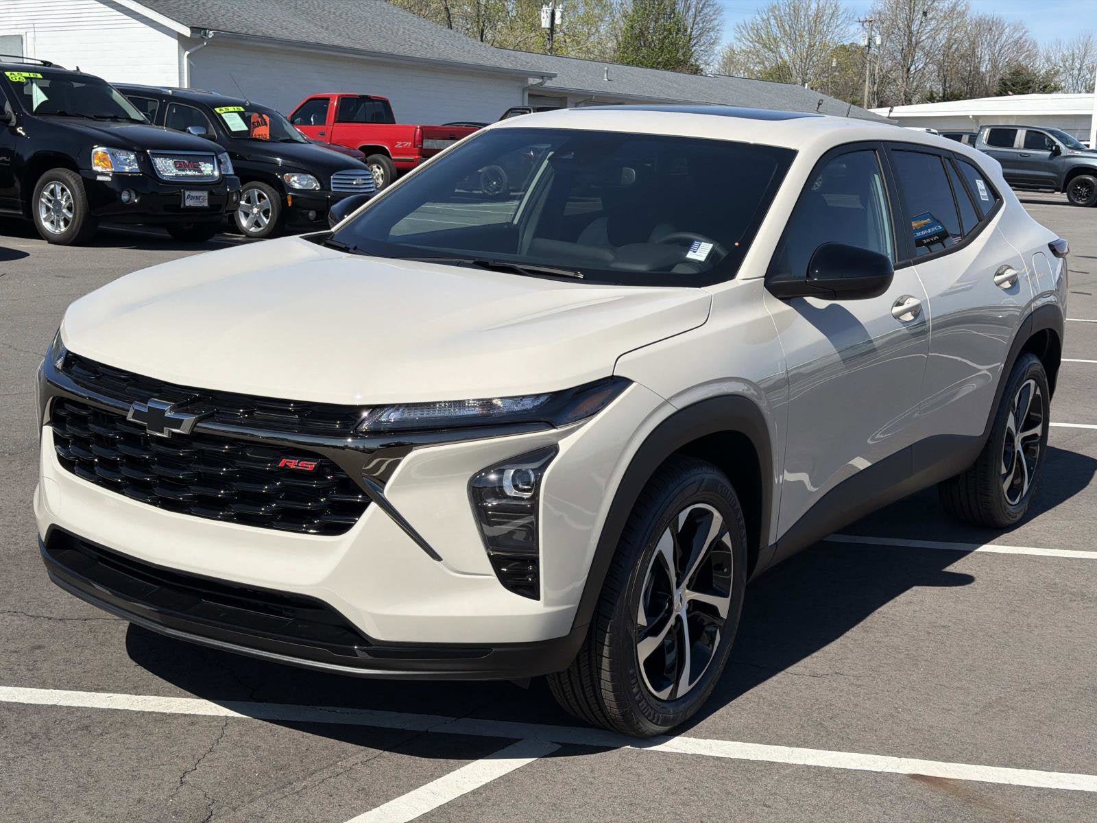 New 2026 Chevrolet Trax RS w/ Sunroof Package FWD image 10